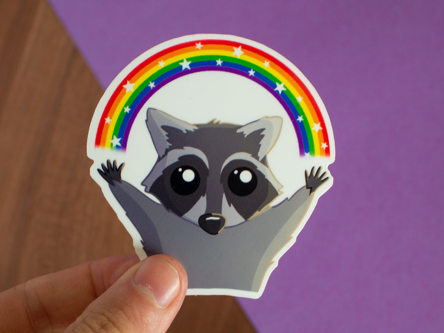 Pride-Waschbär mit Regenbogen Sticker